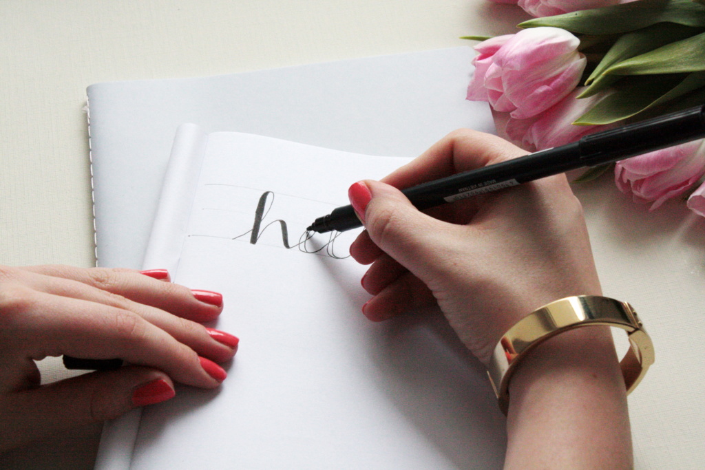 Faux Calligraphy Lettering lernen Schritt für Schritt